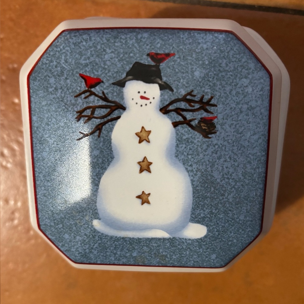 Sakura Snowman Debbie Mumm porcelain covered trinket box collectible excellent